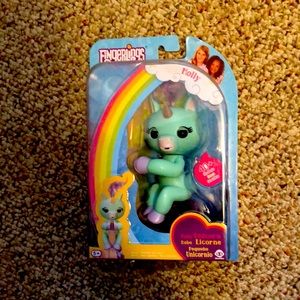 Fingerlings - Molly - new in box